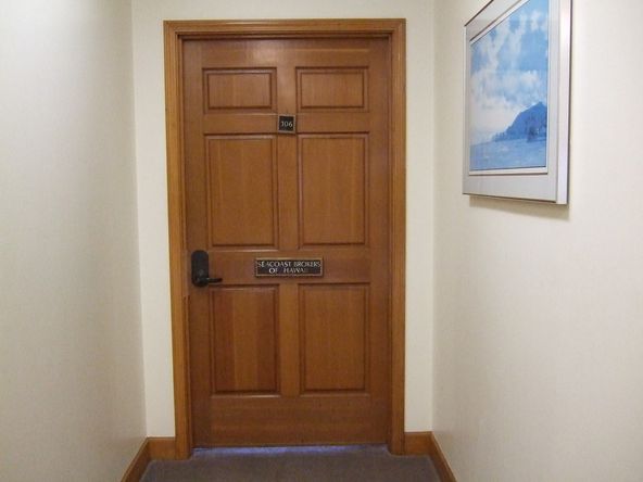 Kuakini Tower: 75-5722 Kuakini Hwy, Kailua Kona, HI 96740